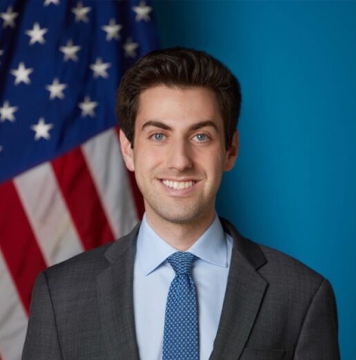 Zach Leighton Headshot