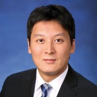 Greg Yu headshot