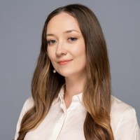 Julia Ferrier headshot